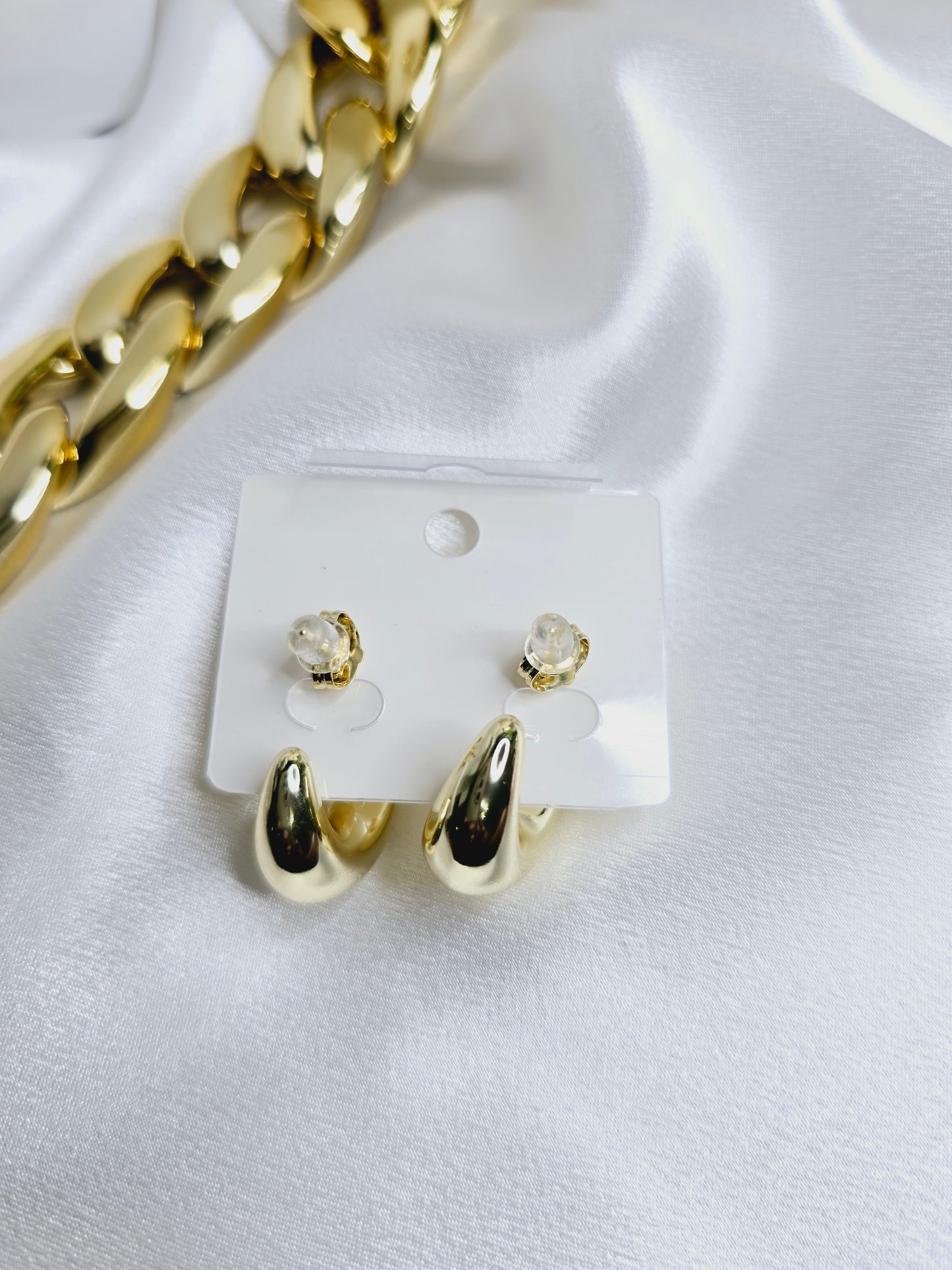 gold filled medium circle earrings plian AR0012