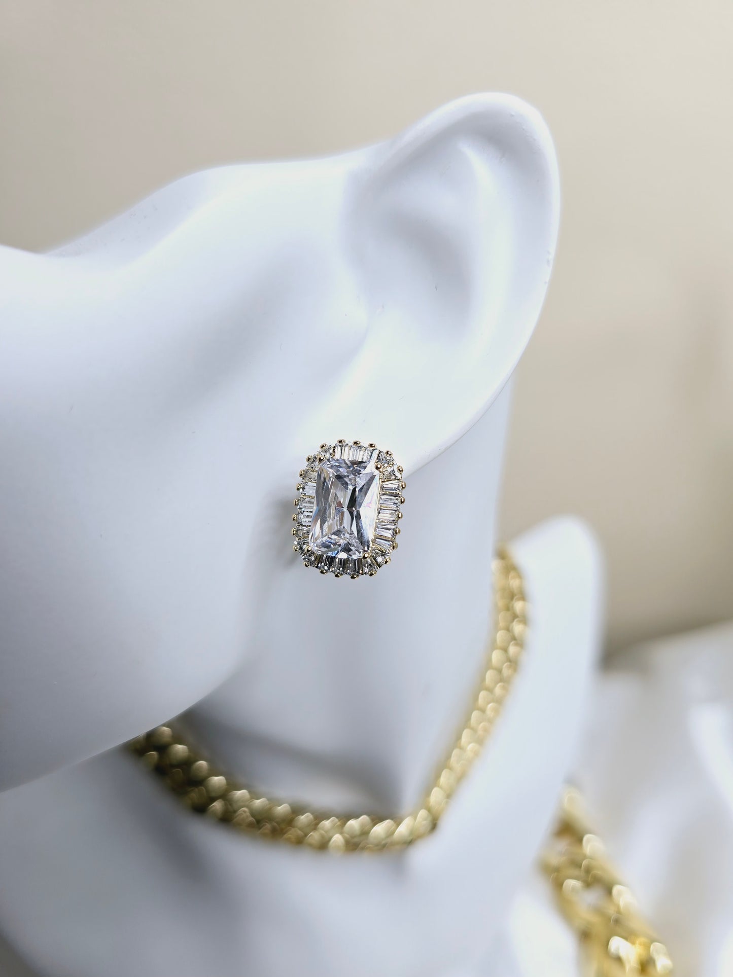 18k gold filled medium earrings with big rhinestone AR0017
