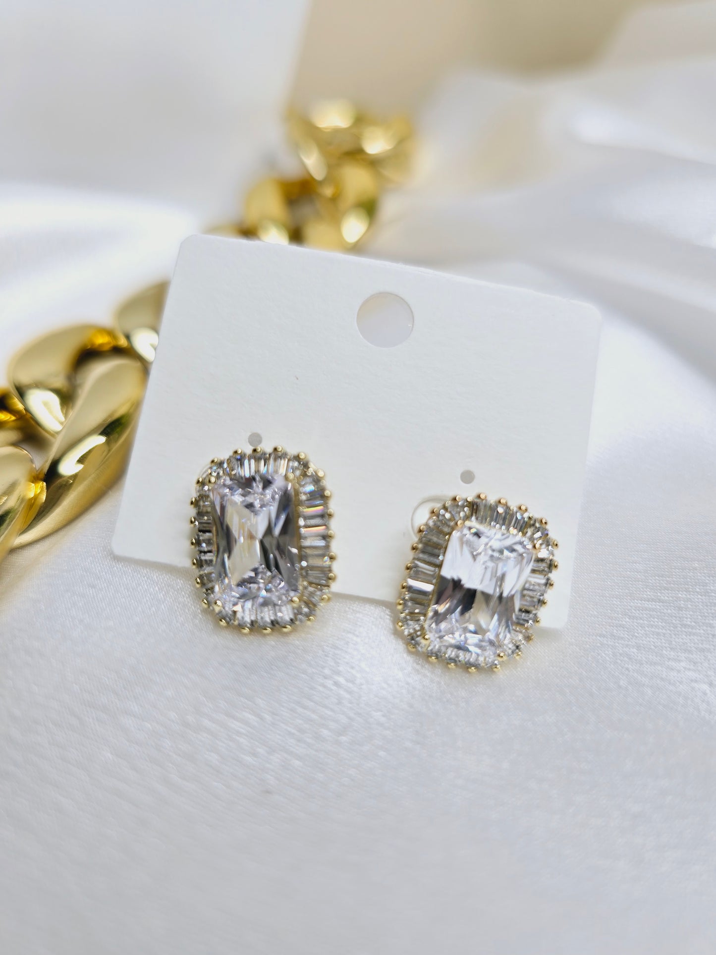 18k gold filled medium earrings with big rhinestone AR0017