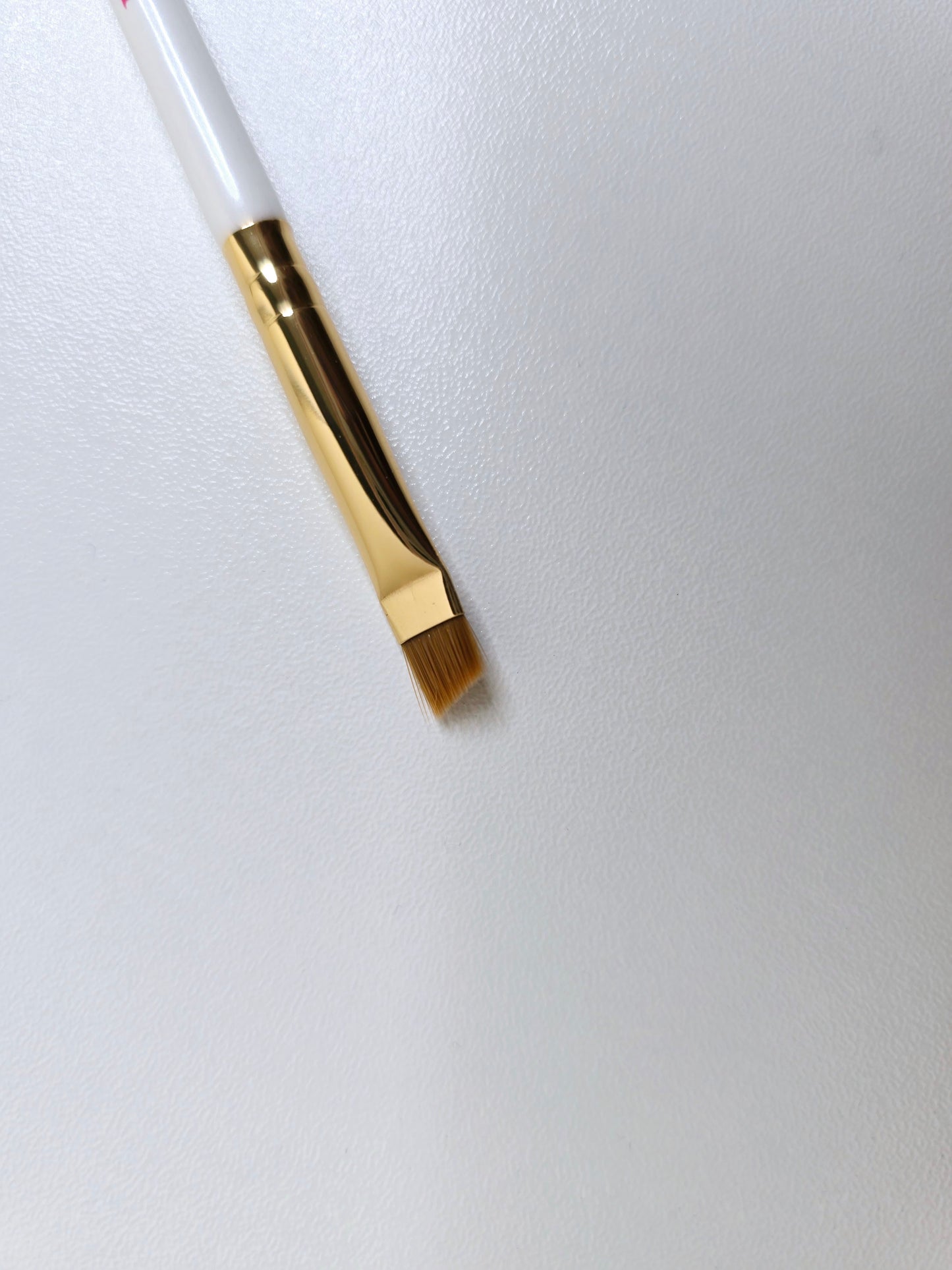 Dual eyebrow and liner bruch \ Brocha de dos pasos para cejas y delineador