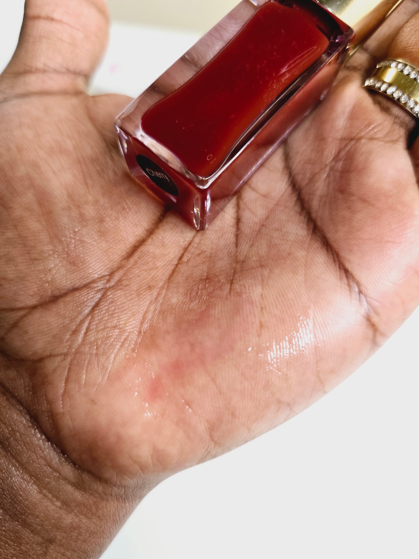 Cherry Lip Oil filler effect
