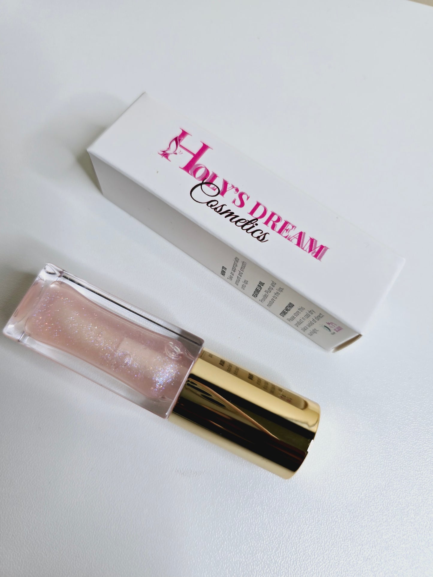 Shimmer Lip Oil filler effect