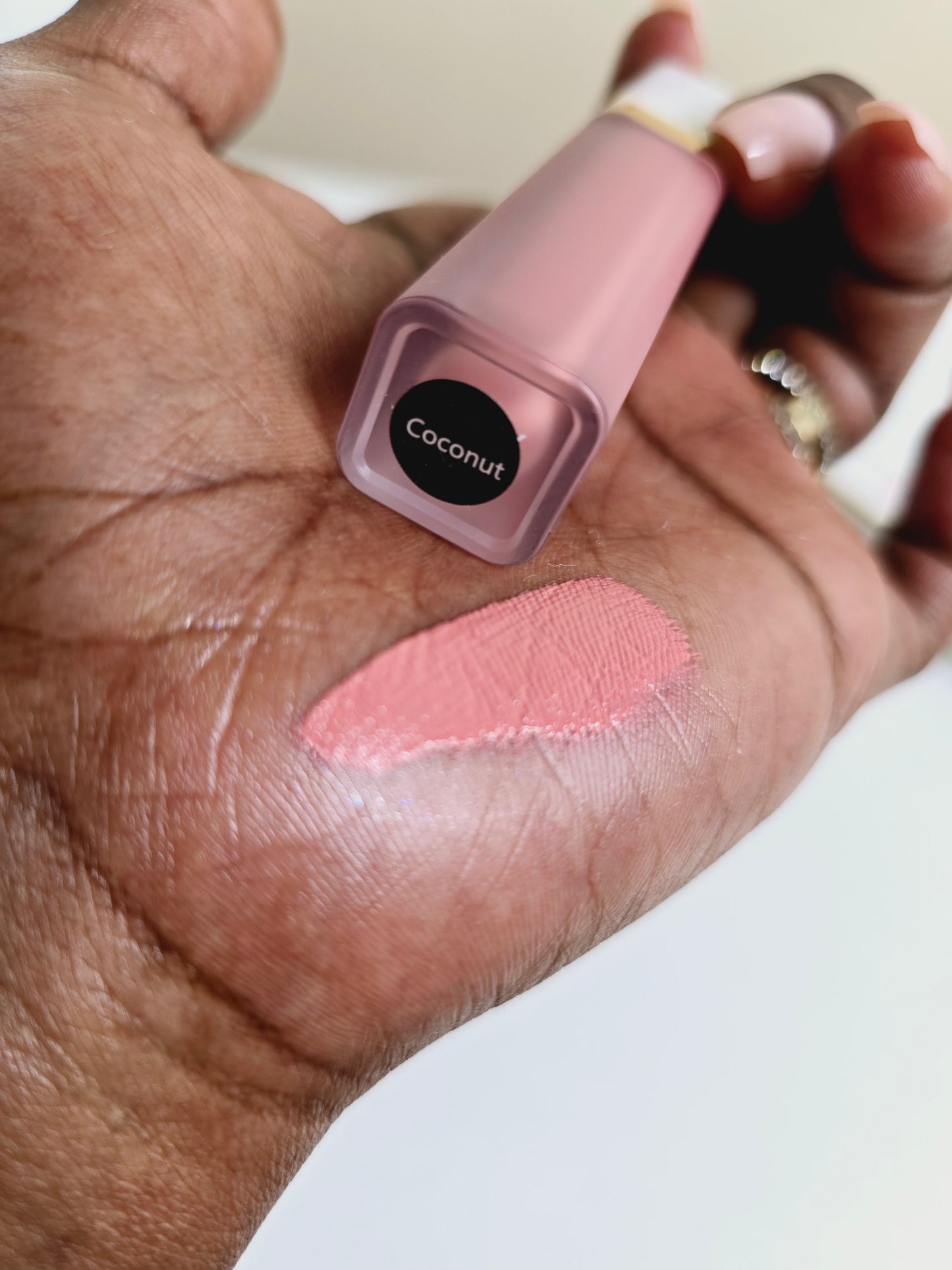 Coconut Matte Liquid lipstick light rose Color