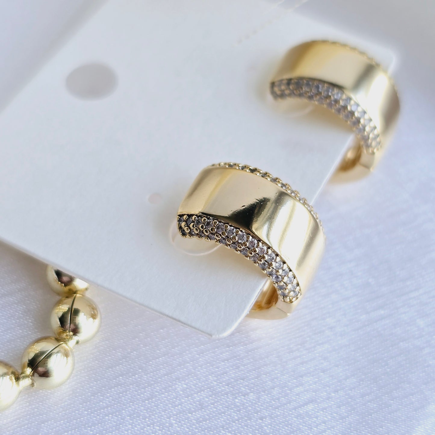 small circle earrings with rhinestone AR0028