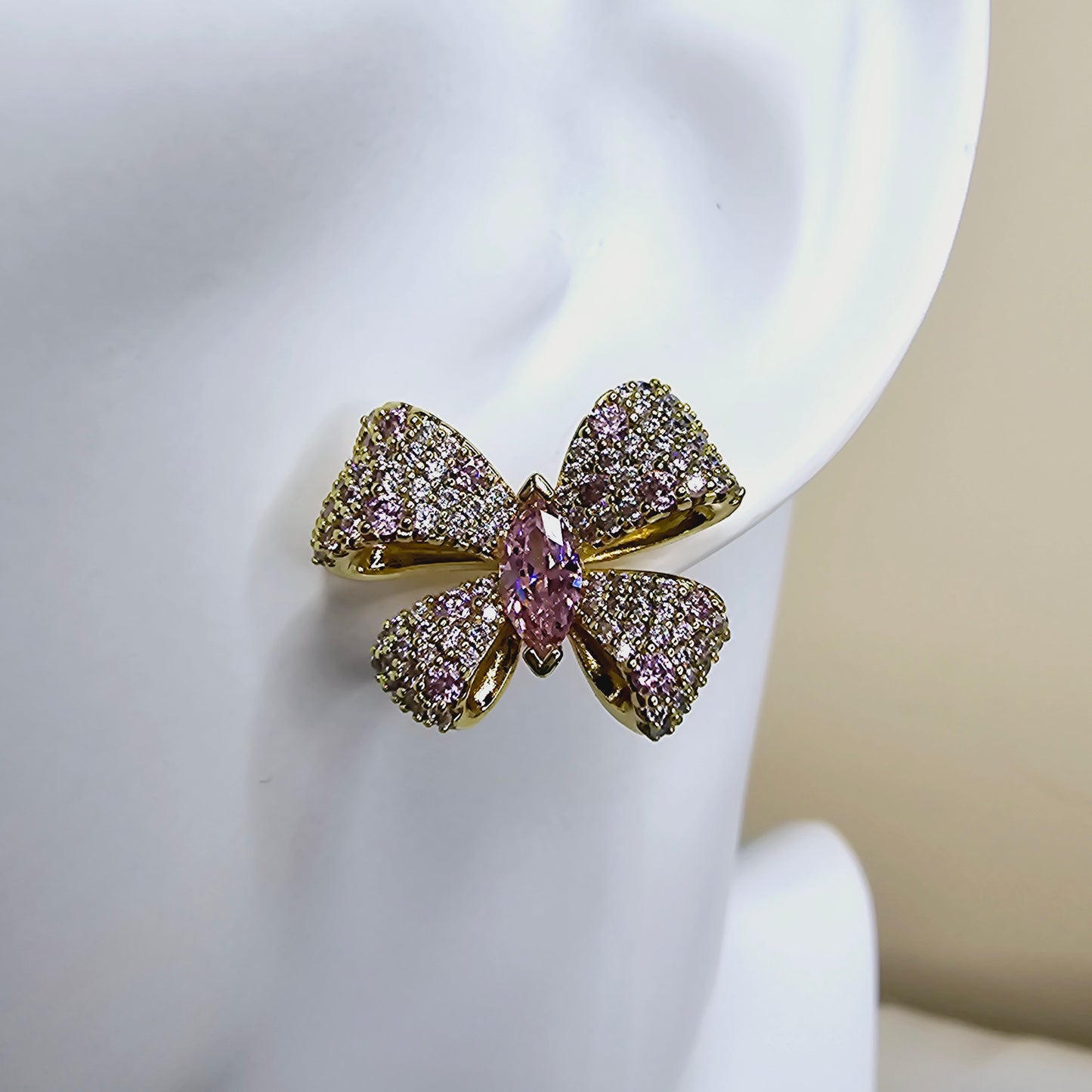 Arete mediana estilo moño AR0030