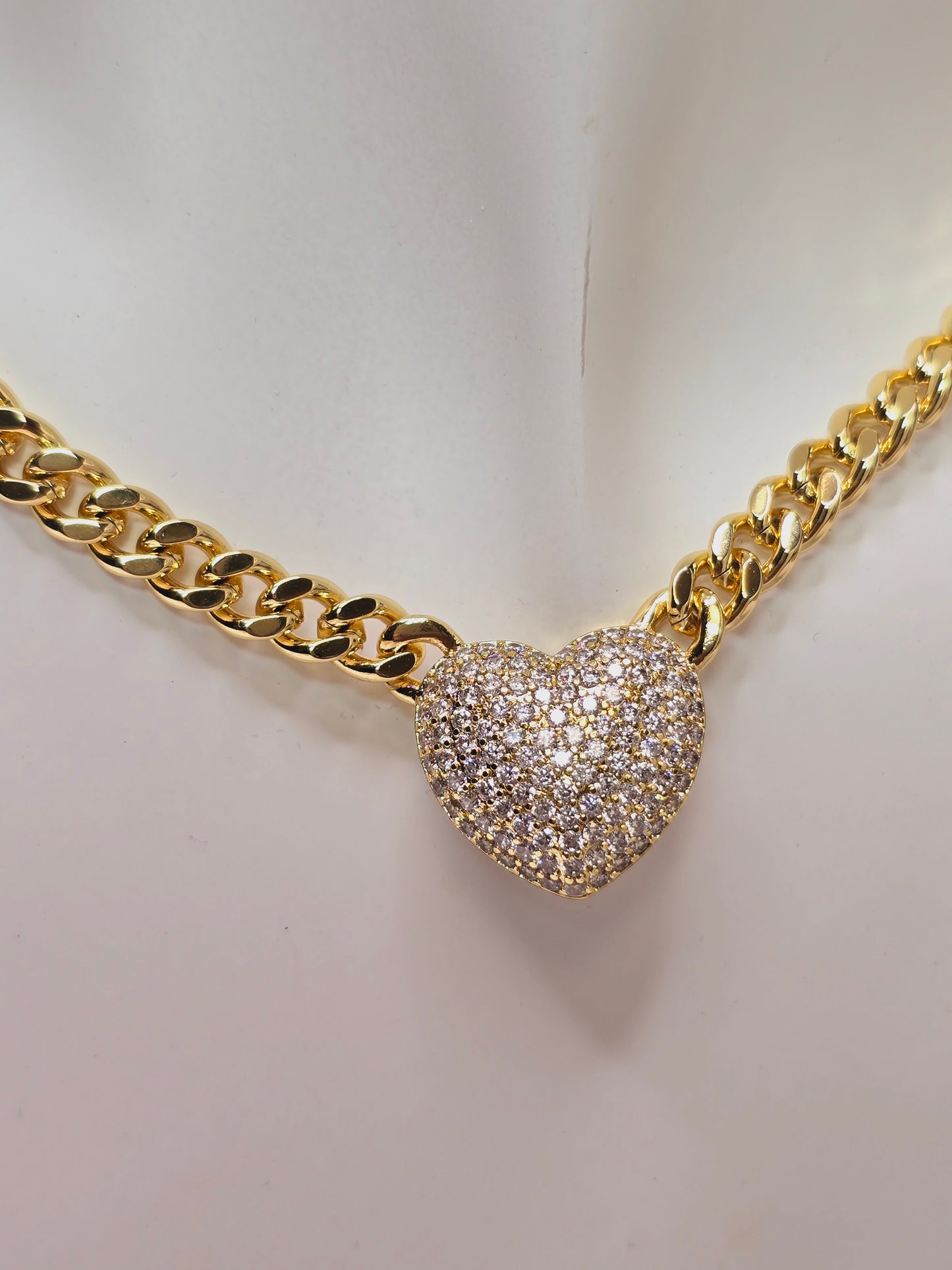 Chocker set with diamond heart necklace 18 in high quality - Cadena con corazon dianante 18 pulgadas