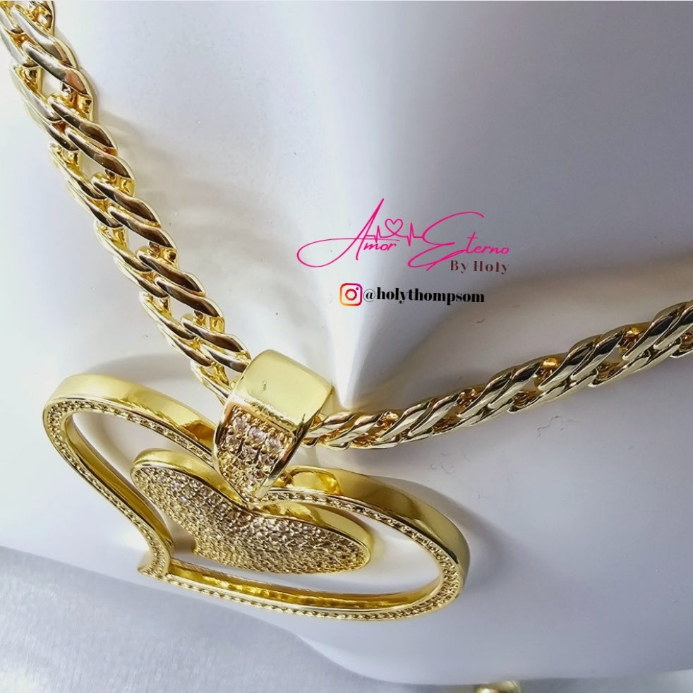 Dije de corazon doble grande diamantado AE008