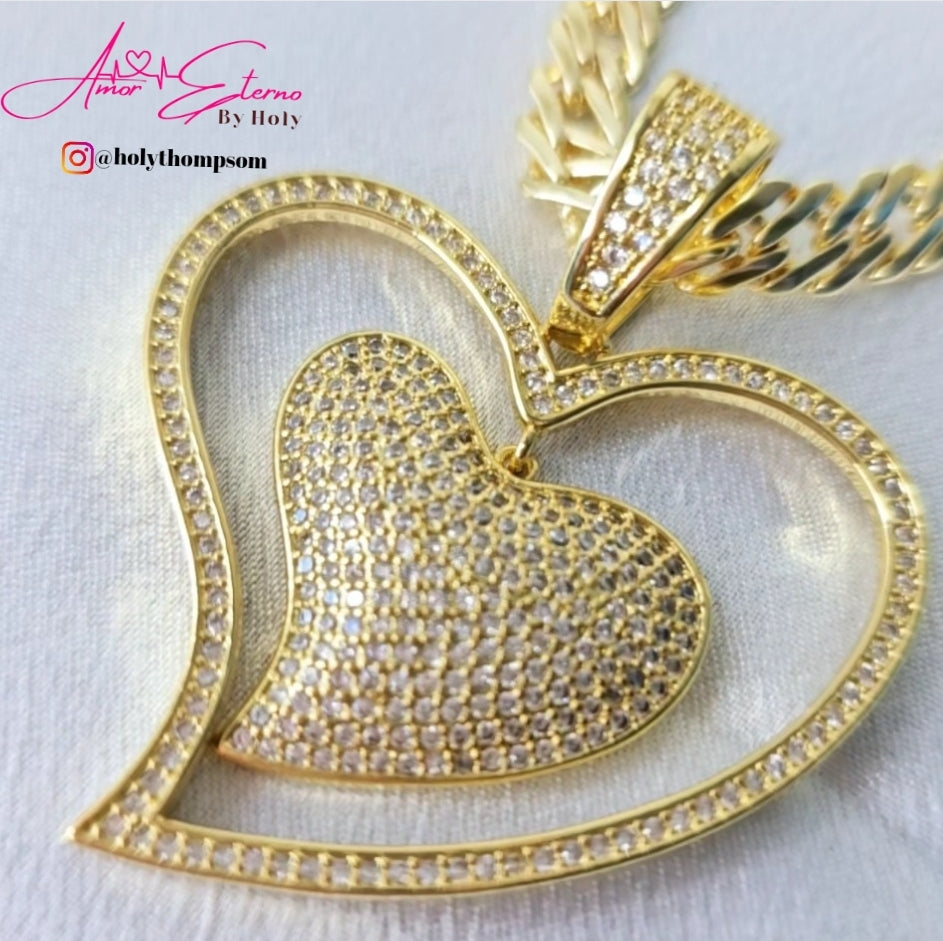 Dije de corazon doble grande diamantado AE008