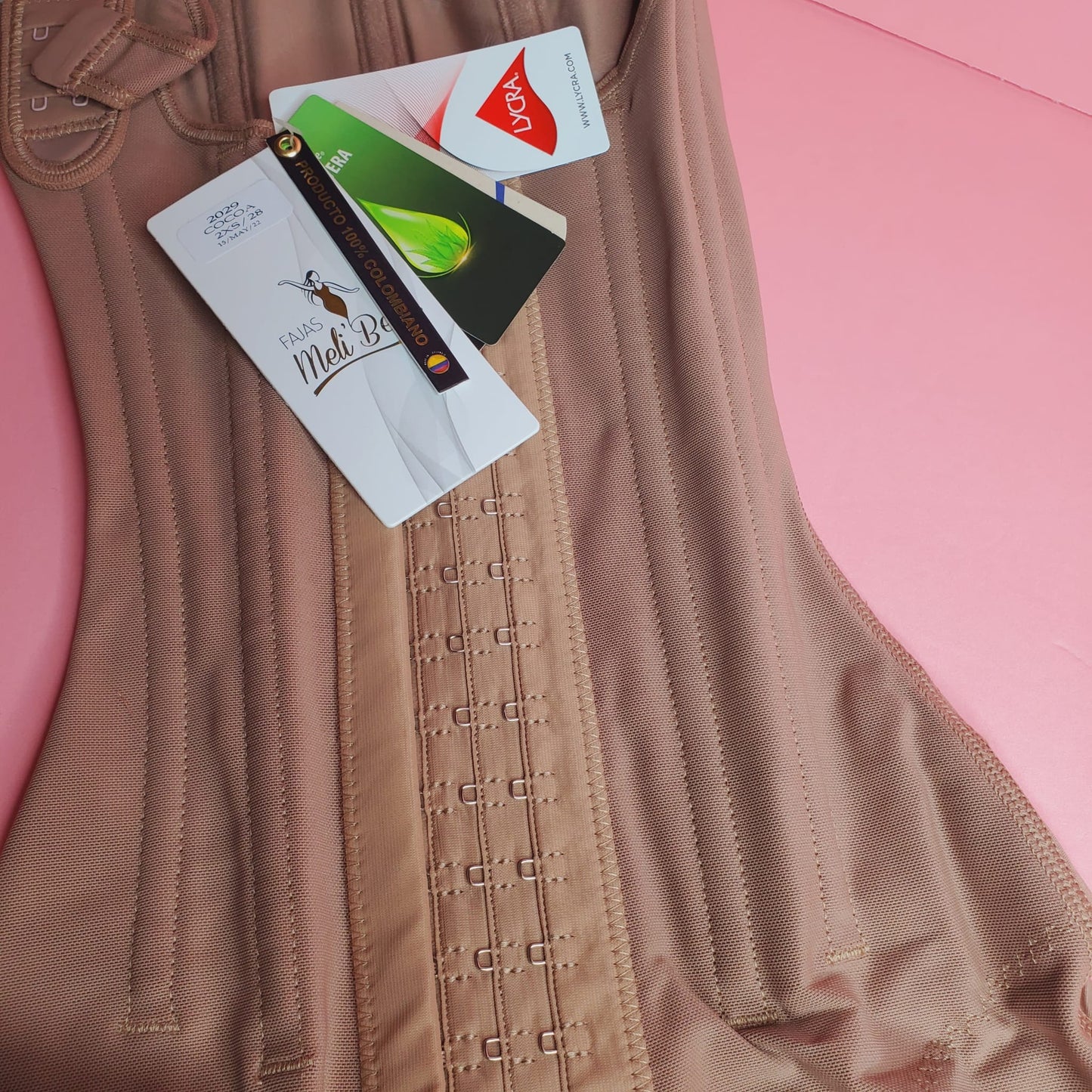 FAJA COLOMBIANA MELIBELT LEVANTACOLA RELOJ DE ARENA CON VARILLAS Y BRA CHARLOTTE 3012.